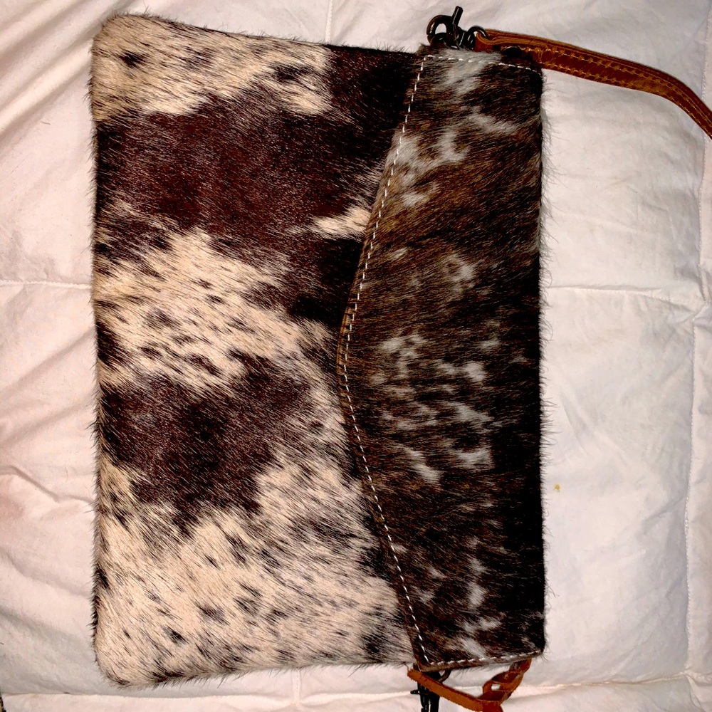 Clutch/crossbody